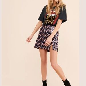 Urban outfitters sequin mini skirt - never worn